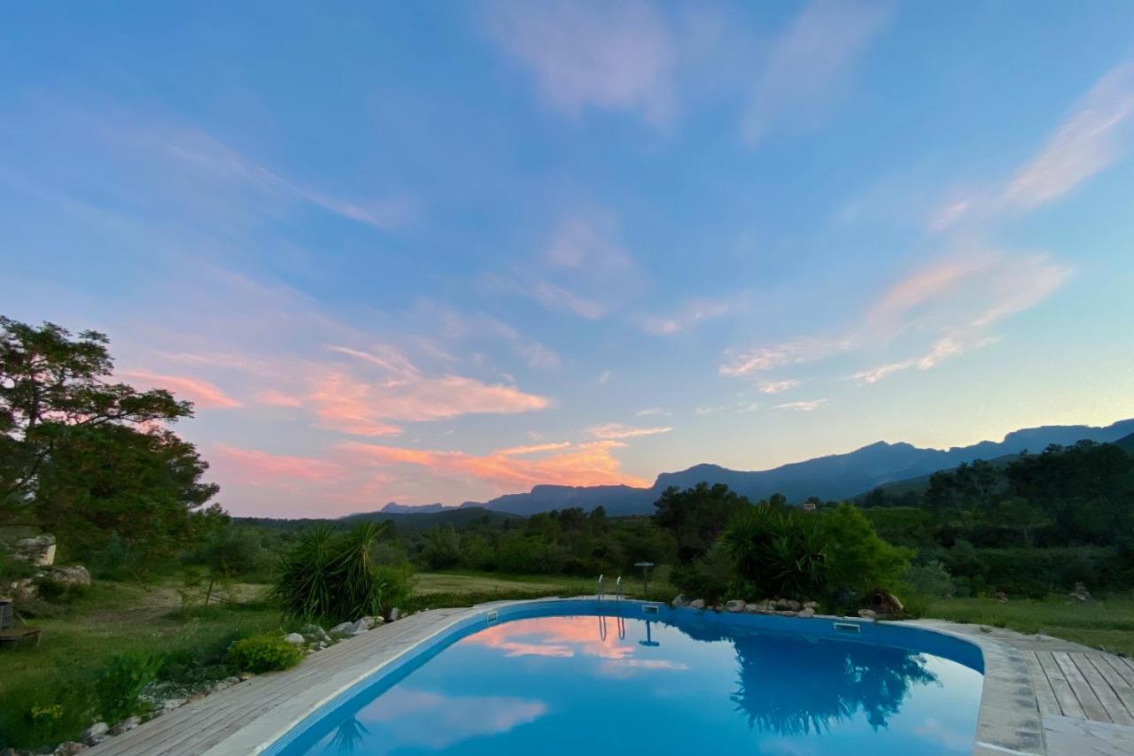 Wonderful Comfortable Finca In The Burga Valley Rasquera Luaran gambar